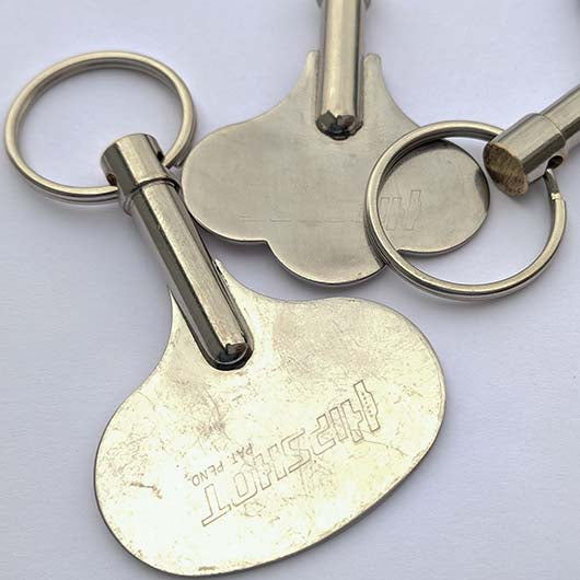hipshot-bass-keychain-schl-sselanh-nger-merch image 1